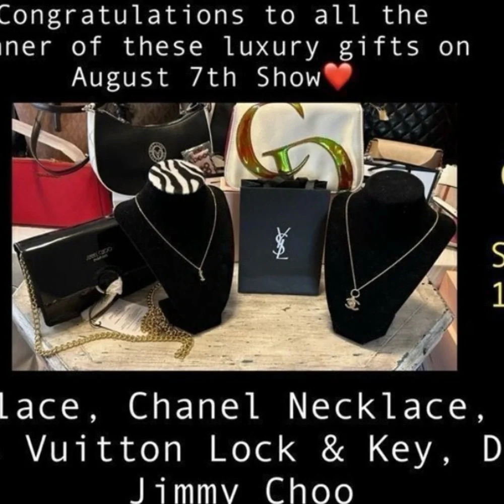 Please like this listing to be notified when we are live ❤️❤️
